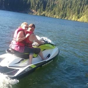 Meet your Posher, Tiffany